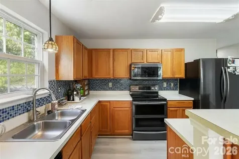 317 Ashton Bluff Circle Mount Holly NC 28120