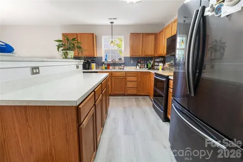 317 Ashton Bluff Circle Mount Holly NC 28120