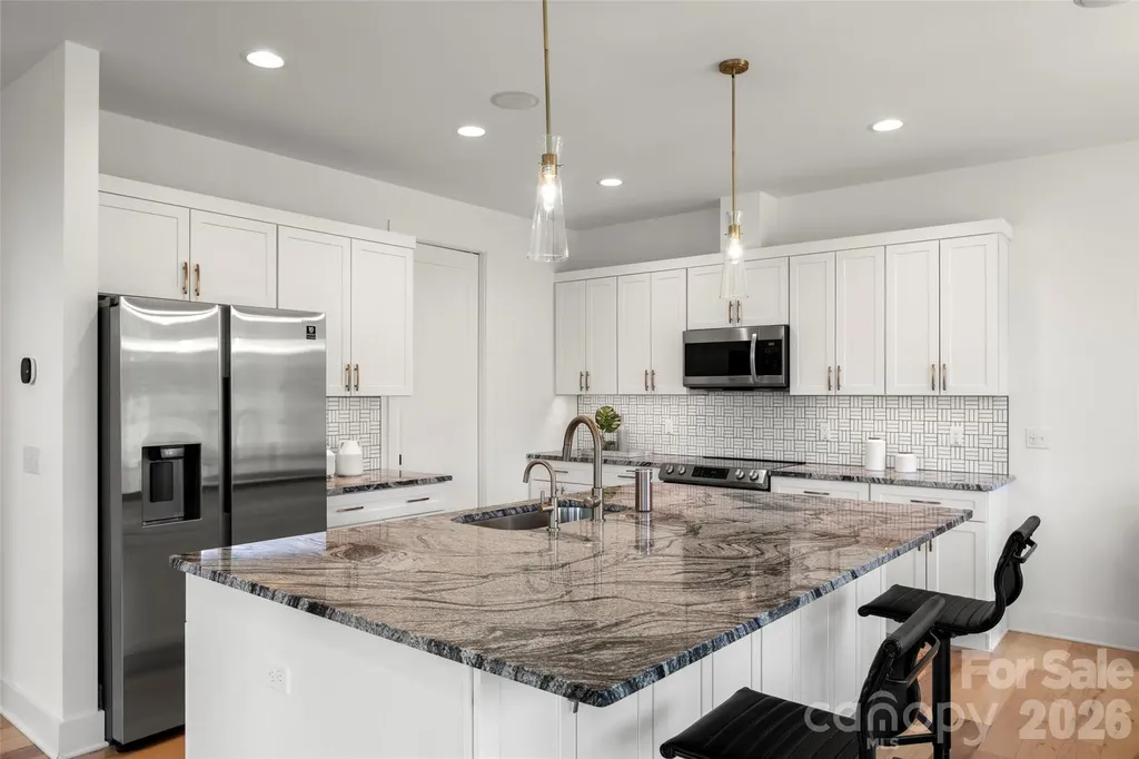 303 Iron Ridge Loop Asheville NC 28806