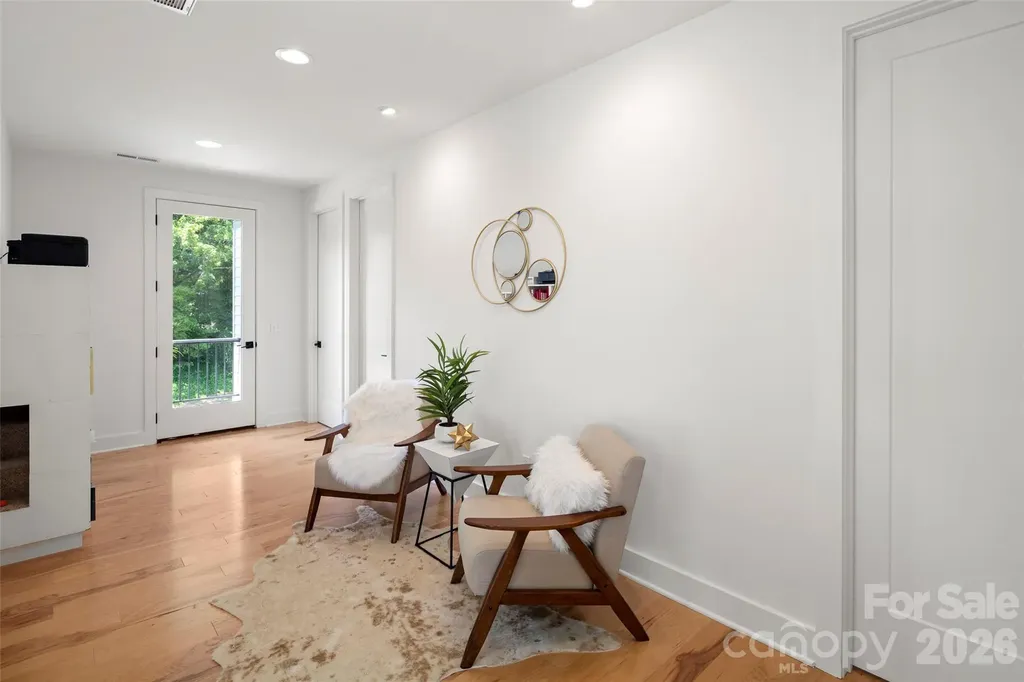 303 Iron Ridge Loop Asheville NC 28806