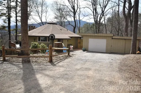 1299 Country Club Drive Canton NC 28716