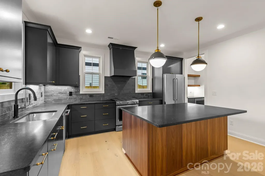 2757 Parkway Avenue Charlotte NC 28208