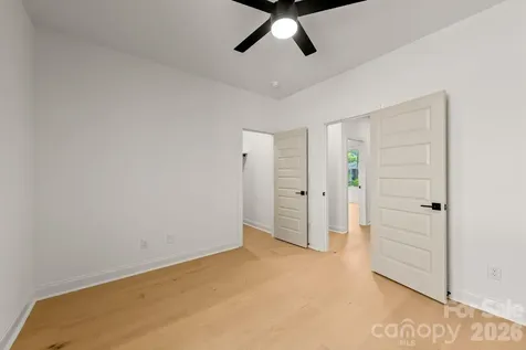2757 Parkway Avenue Charlotte NC 28208