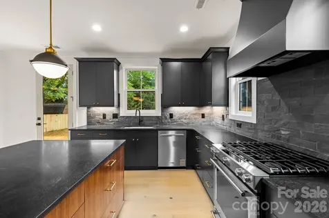 2757 Parkway Avenue Charlotte NC 28208