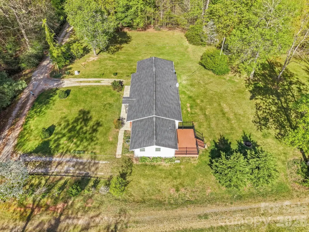 154 Cactus Lane Franklin NC 28734