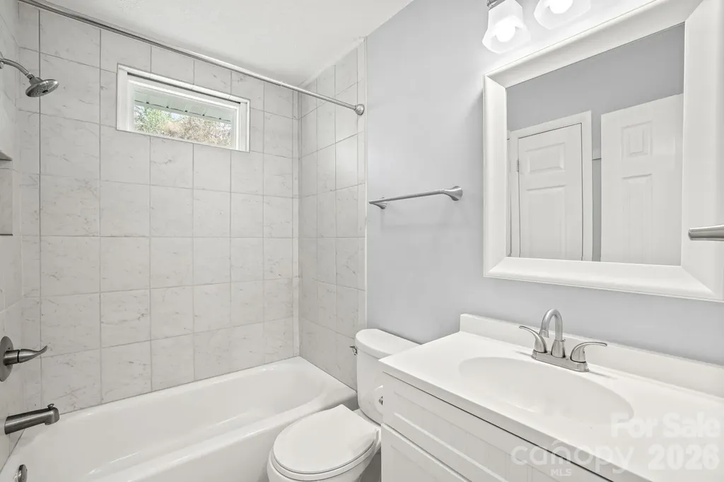 154 Cactus Lane Franklin NC 28734
