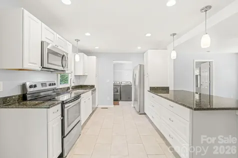 154 Cactus Lane Franklin NC 28734
