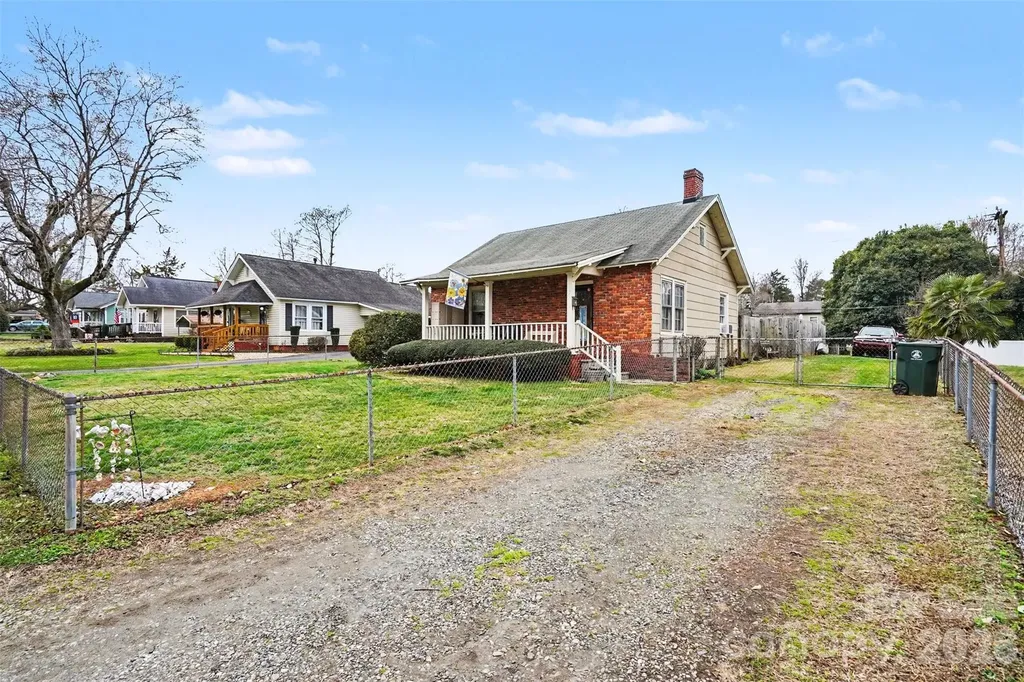 7 Stowe Street Lowell NC 28098