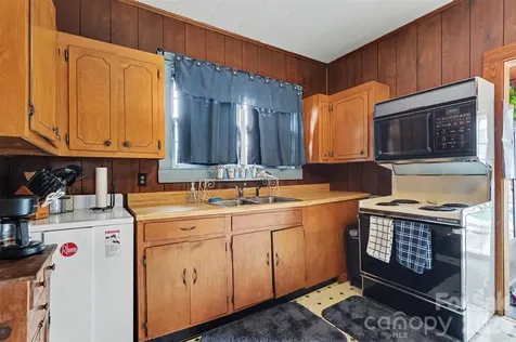 7 Stowe Street Lowell NC 28098