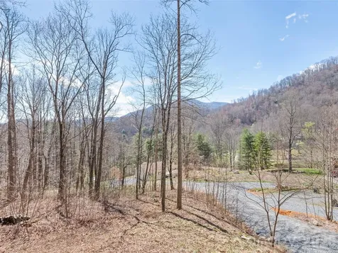 132 Fields Drive Waynesville NC 28785
