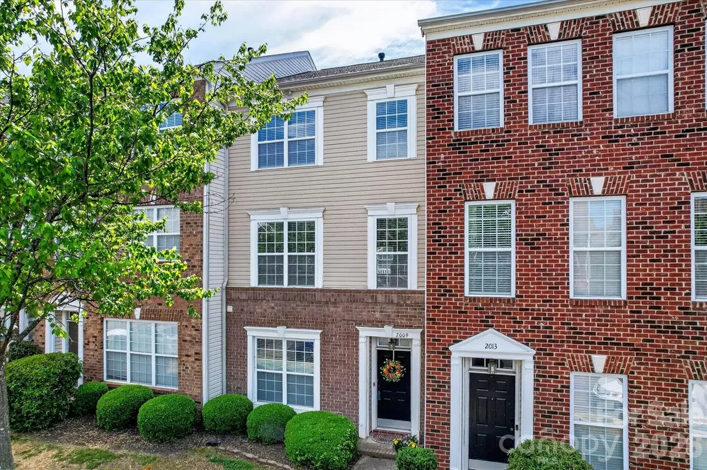 2009 Cambridge Beltway Drive Charlotte NC 28273