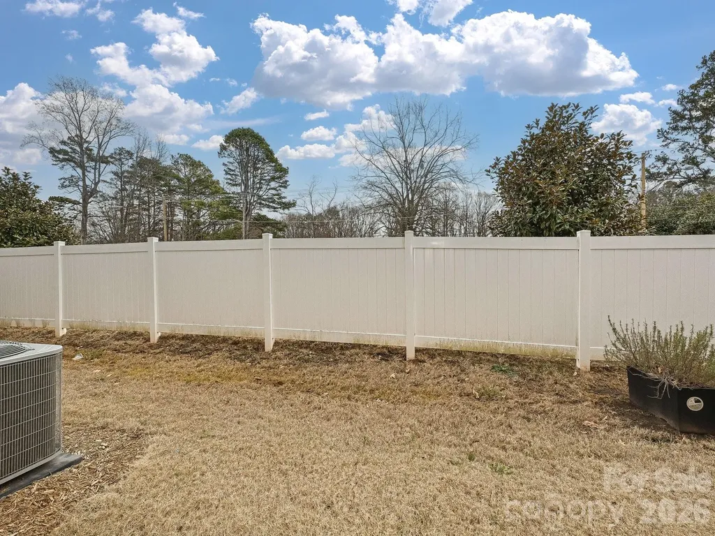 2037 Langer Street Charlotte NC 28214