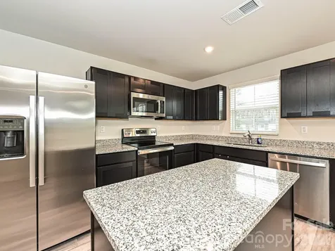 2037 Langer Street Charlotte NC 28214