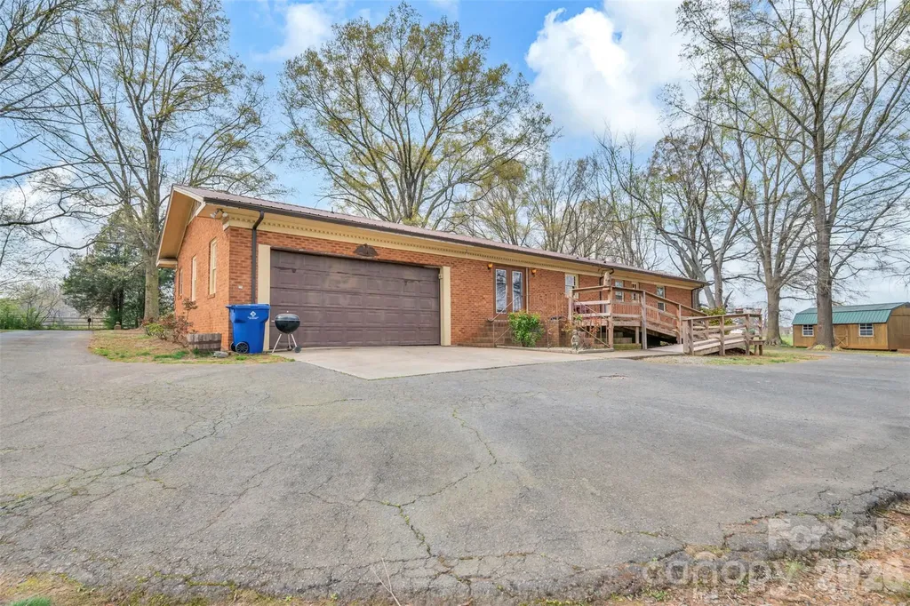 1524 Old Lawyers Road Marshville NC 28103