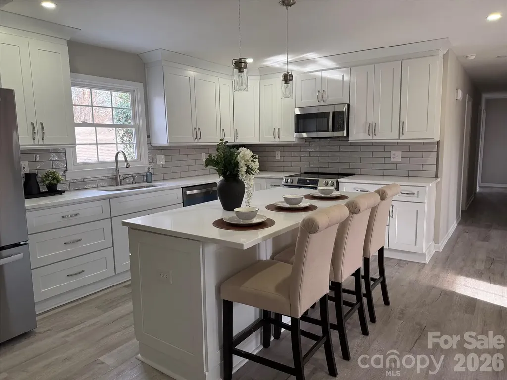 2411 Kimway Drive Matthews NC 28105