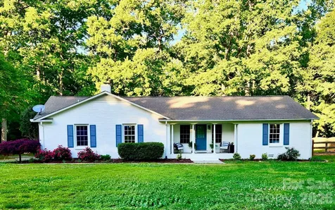 2411 Kimway Drive Matthews NC 28105