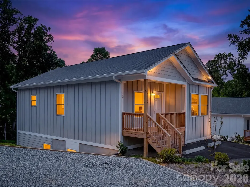 127 Northbend Drive Asheville NC 28804