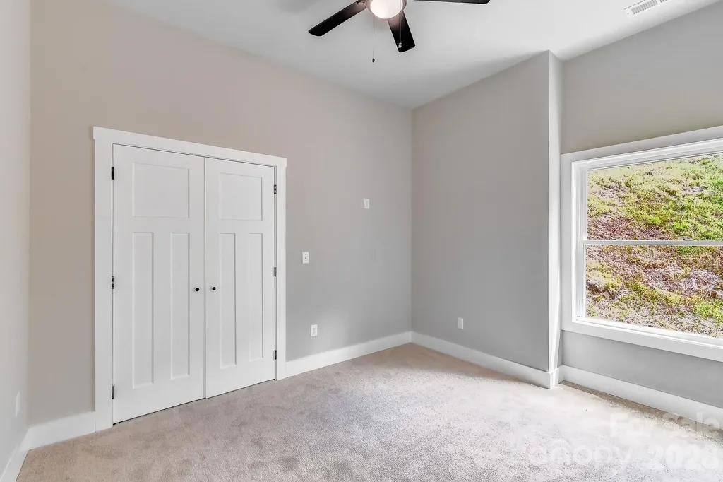 127 Northbend Drive Asheville NC 28804