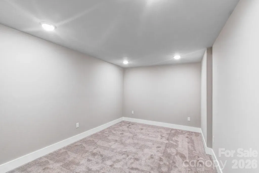 127 Northbend Drive Asheville NC 28804