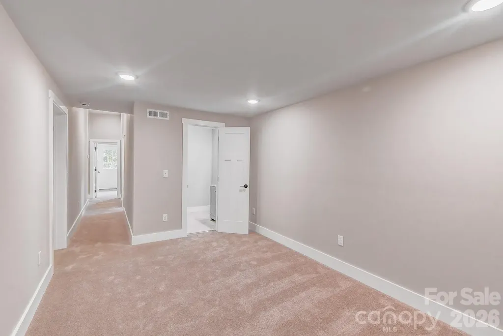 127 Northbend Drive Asheville NC 28804