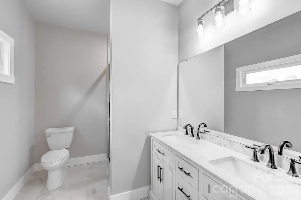 127 Northbend Drive Asheville NC 28804