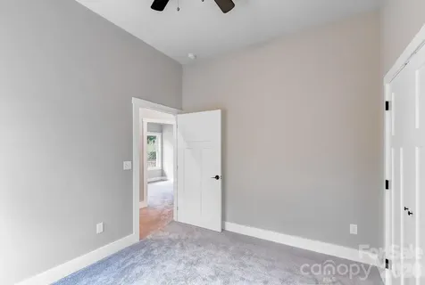 127 Northbend Drive Asheville NC 28804