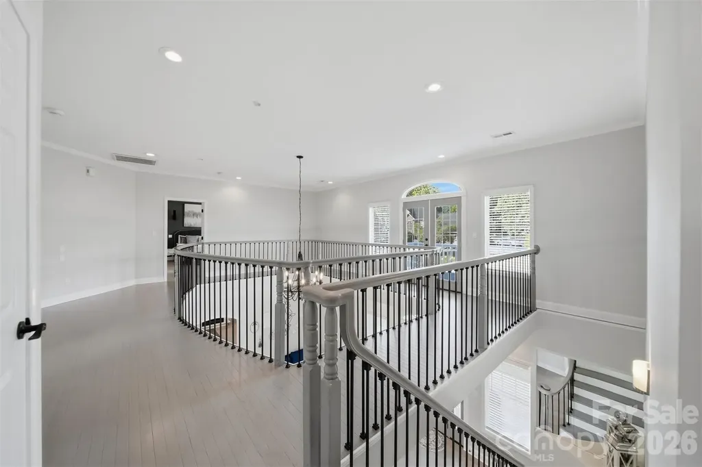 1360 Sweetbriar Lane Hickory NC 28602