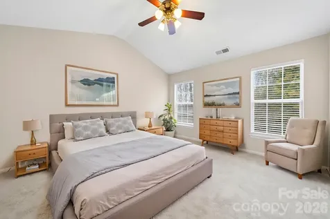 12429 Stratfield Place Circle Pineville NC 28134