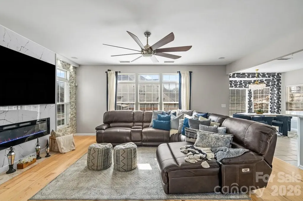 11413 Mangla Drive Charlotte NC 28214