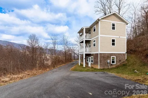 14 Lila Lane Clyde NC 28721