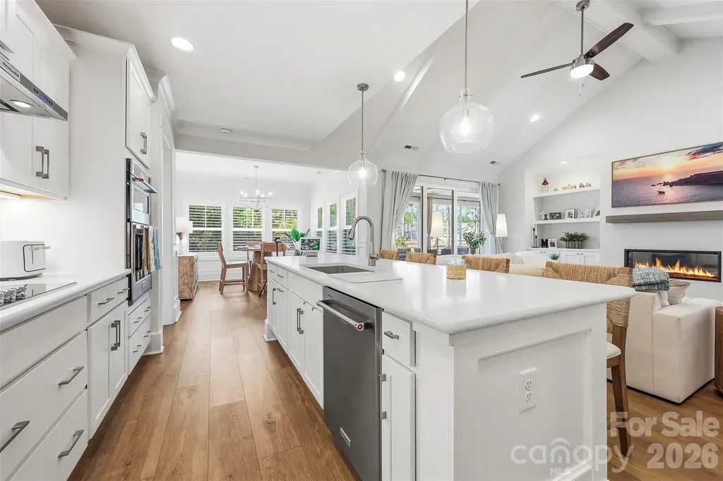 1064 SW Mayfair Way Sunset Beach NC 28468