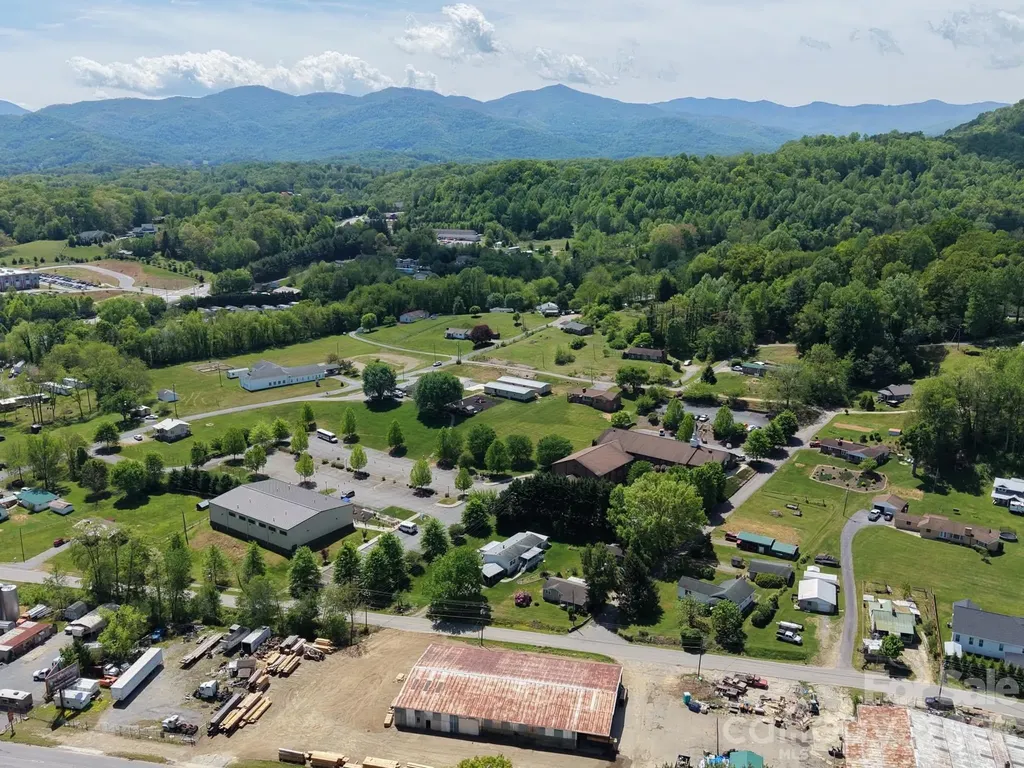70 Winchester Drive Waynesville NC 28785