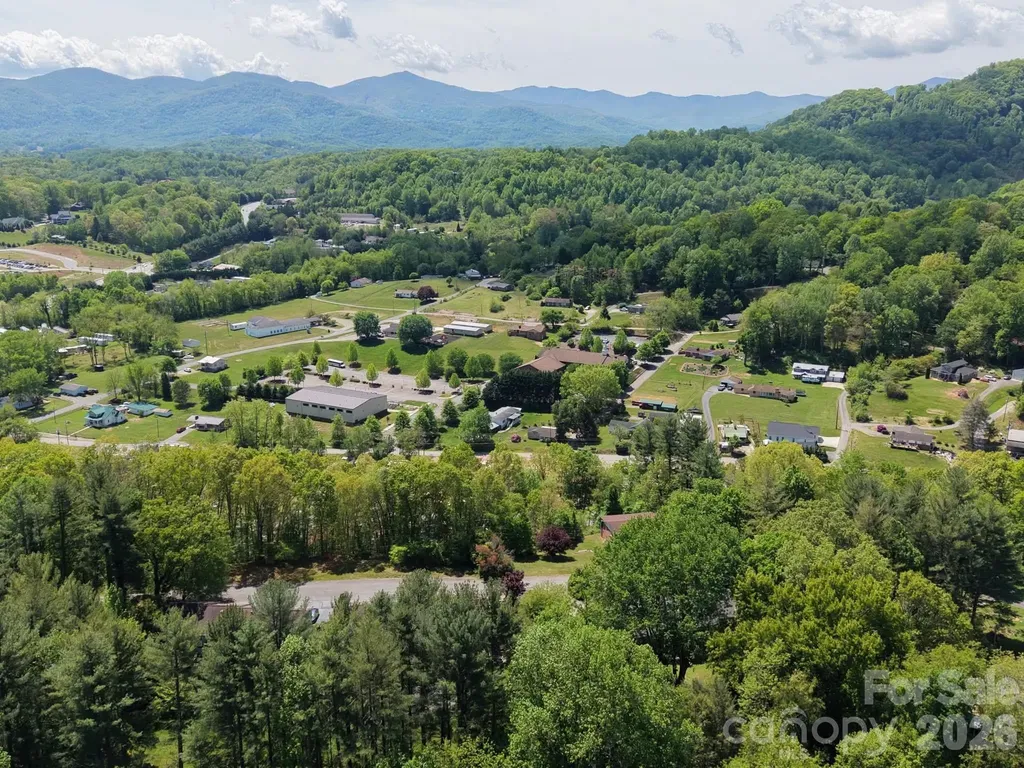 70 Winchester Drive Waynesville NC 28785