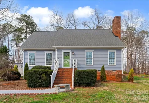39 Bowen Drive Belmont NC 28012