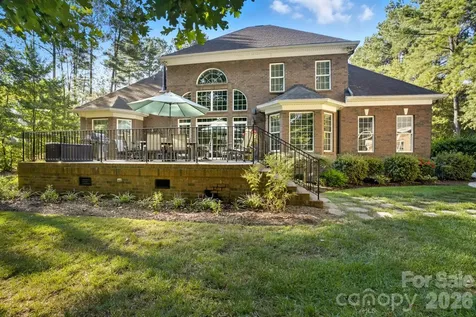 7282 James Court Denver NC 28037