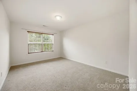12412 Current Drive Charlotte NC 28278
