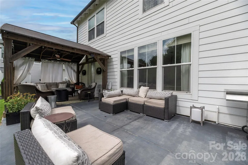 123 Country Lake Drive Mooresville NC 28115