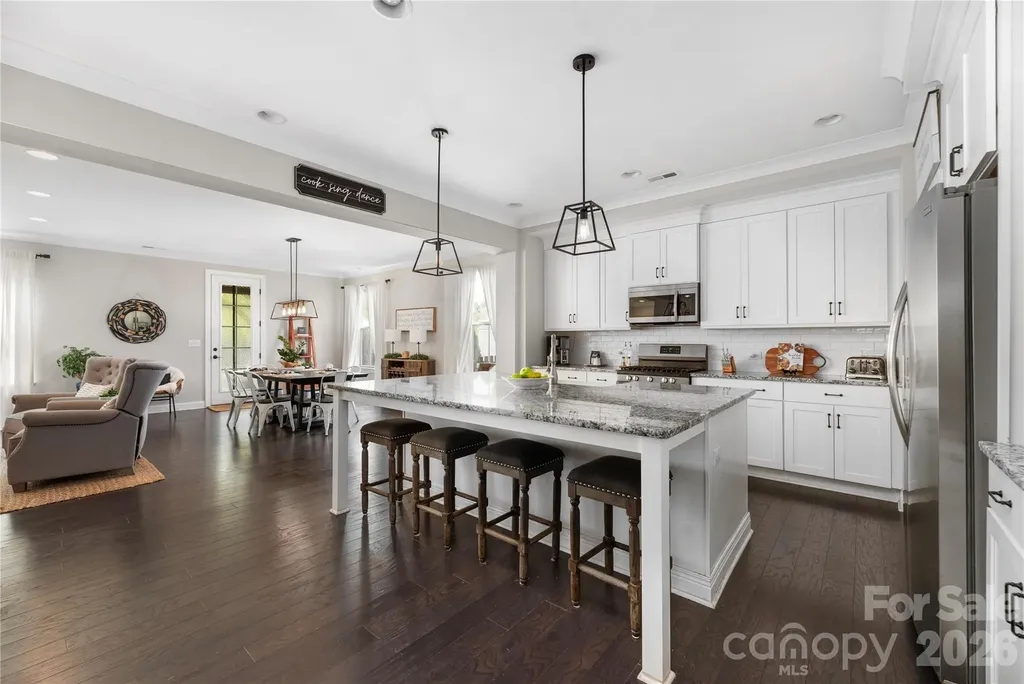 123 Country Lake Drive Mooresville NC 28115