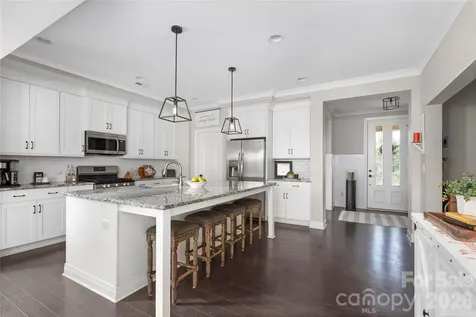 123 Country Lake Drive Mooresville NC 28115