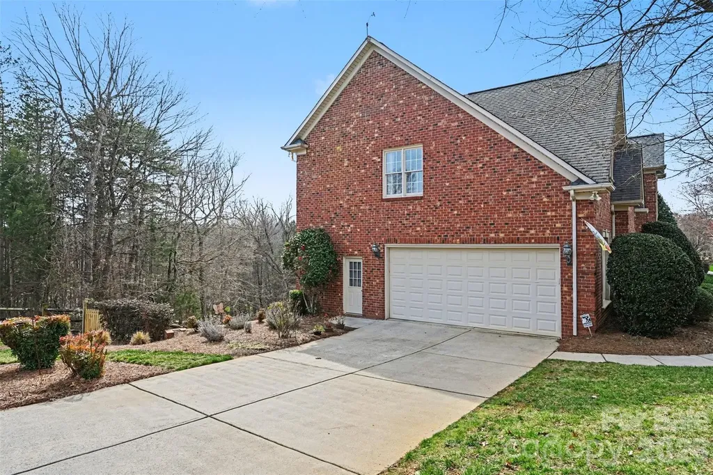 4837 Beth Lane Harrisburg NC 28075