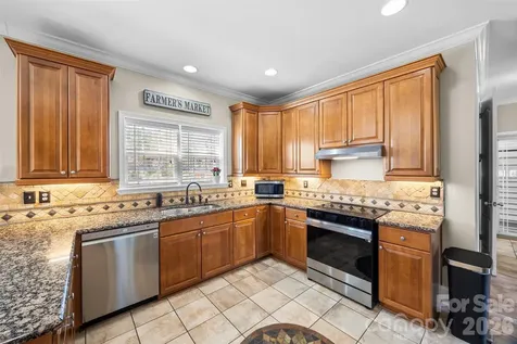 204 Moore Drive Gastonia NC 28056