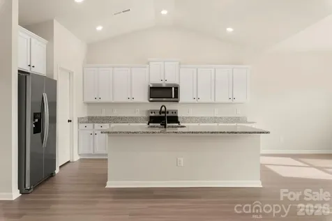 3446 Robindale Drive Winston Salem NC 27107