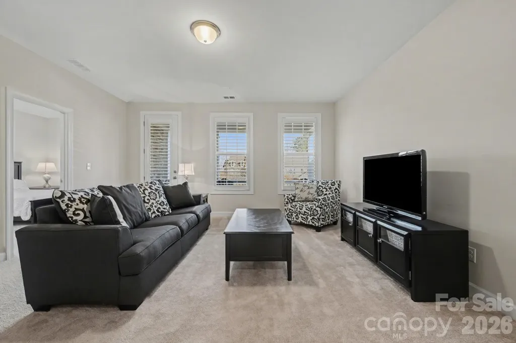 127 Smithfield Drive Charlotte NC 28270