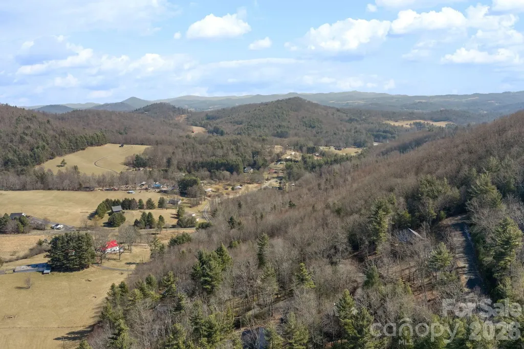 162 Shady Oak Lane West Jefferson NC 28694