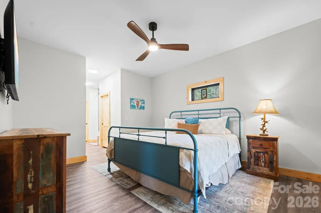 162 Shady Oak Lane West Jefferson NC 28694