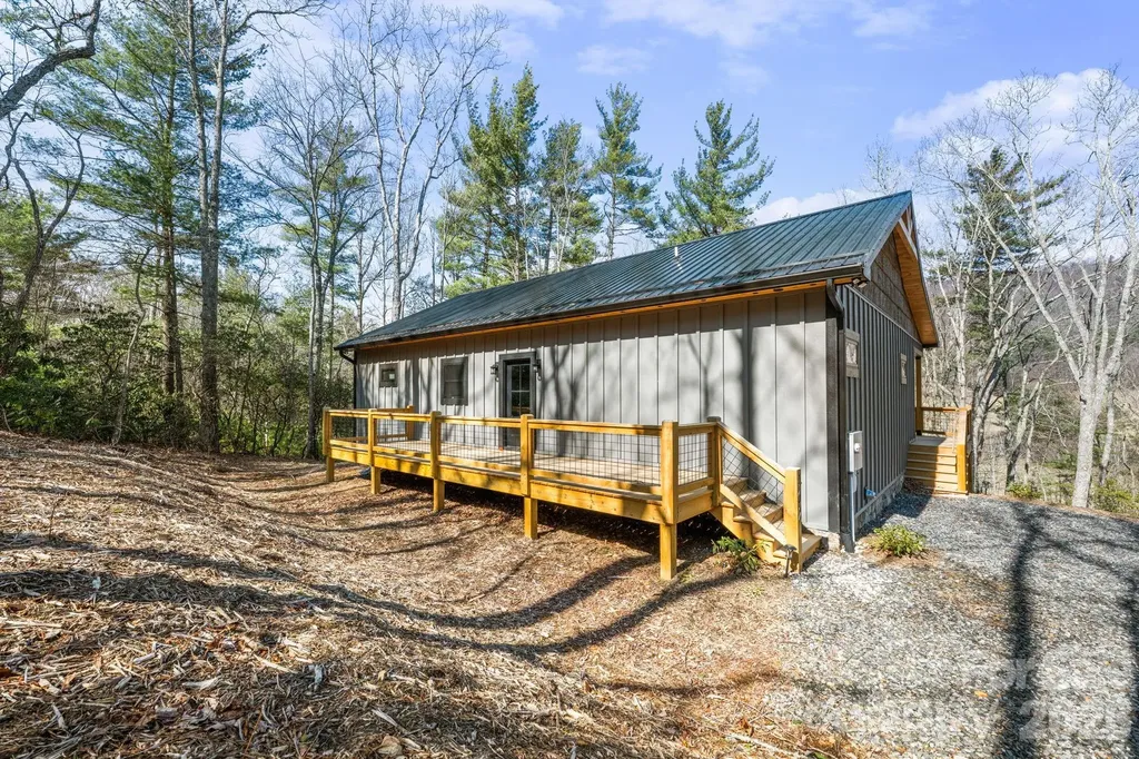 162 Shady Oak Lane West Jefferson NC 28694