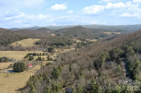 162 Shady Oak Lane West Jefferson NC 28694