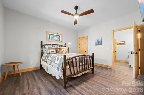 162 Shady Oak Lane West Jefferson NC 28694