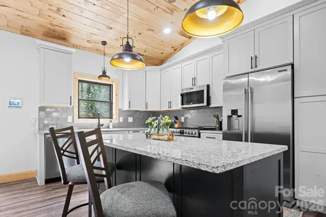 162 Shady Oak Lane West Jefferson NC 28694