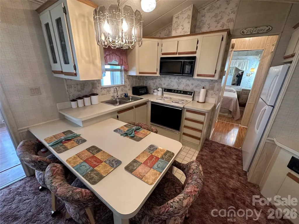 182 Marina Drive New London NC 28127